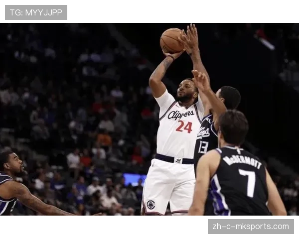 爵士防守体系面临重建，年轻球员防守经验需要时间积累